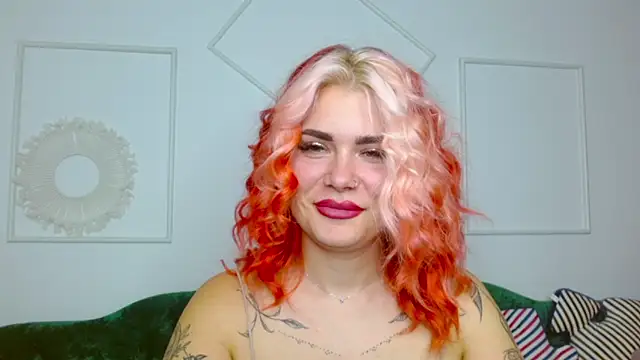 lada love online show from 10, 11, 2025