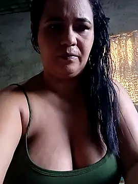 Snapshot of meliza87 chatting on 9, 11, 2025 meliza87 online show from 9, 11, 2025