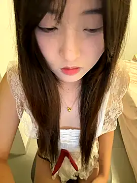 Snapshot of minnie566 chatting on 6, 11, 2025 minnie566 online show from 6, 11, 2025