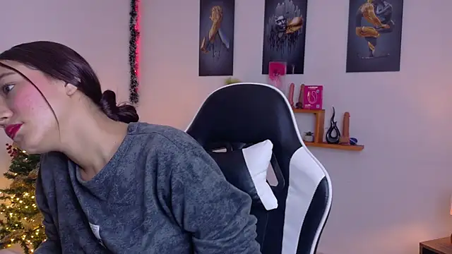 valeria aragon1107 online show from 17, 12, 2025