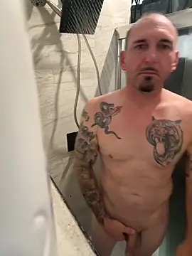 Snapshot of RobsBigD chatting on 27, 11, 2025 RobsBigD online show from 27, 11, 2025