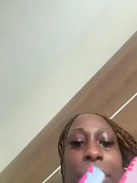 MadameMuse online show from 8, 4, 2026