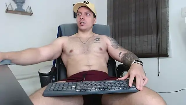 Snapshot of Noah_Swagger_ chatting on 27, 11, 2025 Noah Swagger online show from 27, 11, 2025