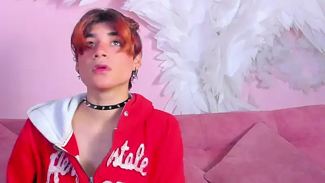 Leo Glow online show from 14, 1, 2026