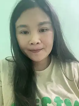 Snapshot of Blue-nice123 chatting on 5, 11, 2025 Blue-nice123 online show from 5, 11, 2025