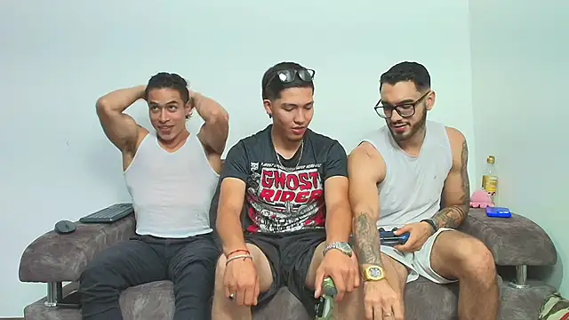 thebadboys05 online show from 23, 11, 2025