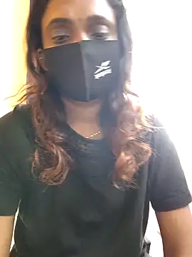 Snapshot of Queen-dhivya chatting on 15, 12, 2025 Queen-dhivya online show from 15, 12, 2025