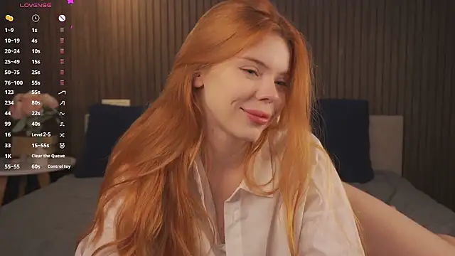 Snapshot of foxyriss chatting on 2, 12, 2025 foxyriss online show from 2, 12, 2025