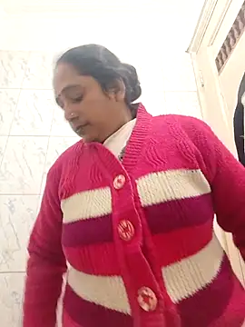 Hot-Sana2 online show from 5, 12, 2025