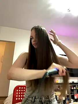 Snapshot of KristiRich chatting on 10, 11, 2025 KristiRich online show from 10, 11, 2025