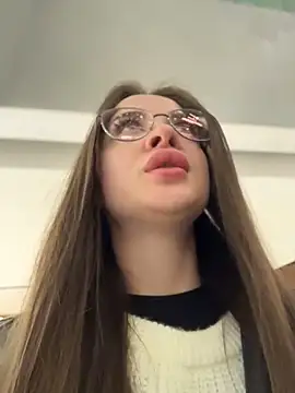 Snapshot of KristiRich chatting on 30, 11, 2025 KristiRich online show from 30, 11, 2025