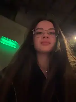 Snapshot of KristiRich chatting on 3, 12, 2025 KristiRich online show from 3, 12, 2025