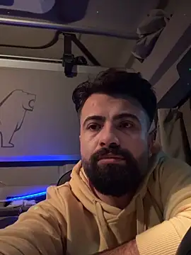 Snapshot of JanSy0 chatting on 22, 12, 2025 JanSy0 online show from 22, 12, 2025