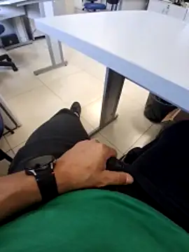 Snapshot of Kasadosfd chatting on 4, 2, 2026 Kasadosfd online show from 4, 2, 2026