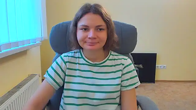 Snapshot of Stella-Maers chatting on 28, 11, 2025 Stella-Maers online show from 28, 11, 2025