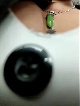 Snapshot of cataleyamyst chatting on 19, 12, 2025 cataleyamyst online show from 19, 12, 2025