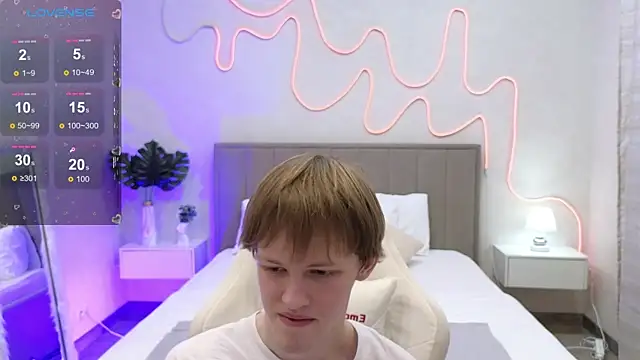 Fakeangel87 online show from 7, 11, 2025