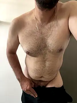 Snapshot of n0tf0und chatting on 8, 11, 2025 n0tf0und online show from 8, 11, 2025