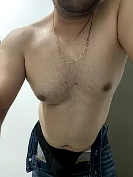 Snapshot of n0tf0und chatting on 10, 11, 2025 n0tf0und online show from 10, 11, 2025