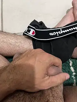 Snapshot of n0tf0und chatting on 12, 11, 2025 n0tf0und online show from 12, 11, 2025