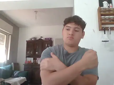 Snapshot of Myboy0020 chatting on 17, 11, 2025 Myboy0020 online show from 17, 11, 2025