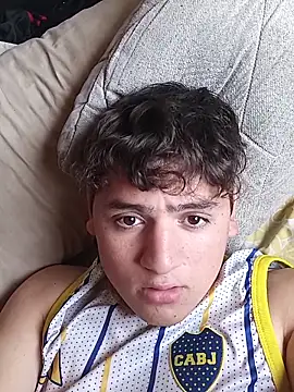 Snapshot of Myboy0020 chatting on 19, 11, 2025 Myboy0020 online show from 19, 11, 2025