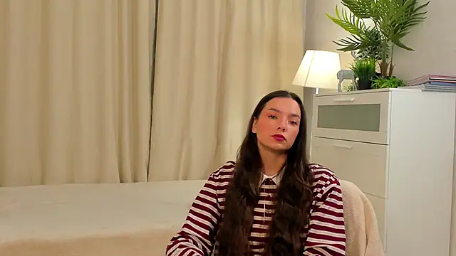 LupitaPicazo online show from 3, 11, 2025