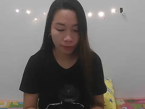 Snapshot of Wild_hot_Lyn chatting on 11, 11, 2025 Wild hot Lyn online show from 11, 11, 2025