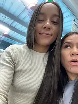 Snapshot of Brunettecollins05 chatting on 19, 12, 2025 Brunettecollins05 online show from 19, 12, 2025