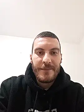 Snapshot of Zoomorris chatting on 4, 12, 2025 Zoomorris online show from 4, 12, 2025