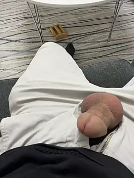 Snapshot of saban_akdogan chatting on 22, 11, 2025 saban akdogan online show from 22, 11, 2025