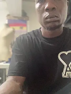 Snapshot of Ndodemnyama@xh chatting on 10, 1, 2026 Ndodemnyamaxh online show from 10, 1, 2026