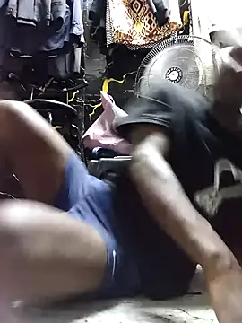 Snapshot of Ndodemnyama@xh chatting on 5, 4, 2026 Ndodemnyamaxh online show from 5, 4, 2026