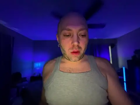 Snapshot of Antnjon chatting on 21, 12, 2025 Antnjon online show from 21, 12, 2025