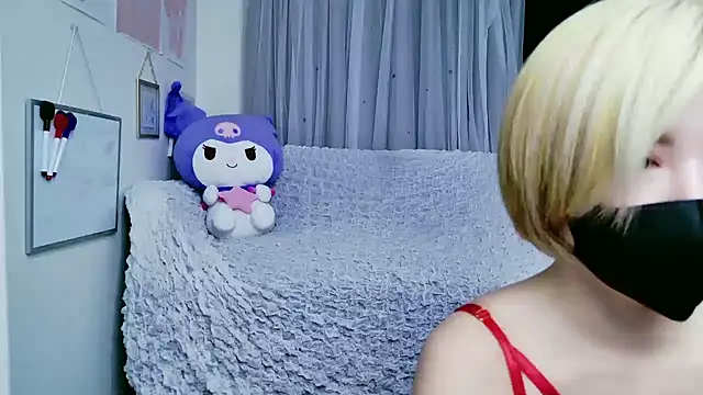 Snapshot of yuria_75075000 chatting on 17, 11, 2025 yuria 75075000 online show from 17, 11, 2025