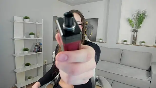 Snapshot of MadisonMongomeri chatting on 12, 11, 2025 MadisonMongomeri online show from 12, 11, 2025