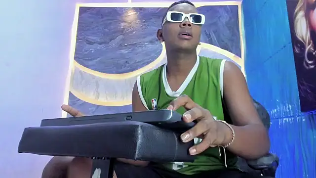 the hot boy0 online show from 6, 11, 2025