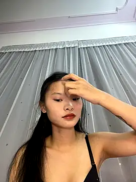 lung-linh online show from 3, 11, 2025