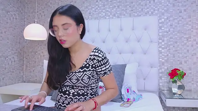 Snapshot of ScarlettPetrova chatting on 29, 11, 2025 ScarlettPetrova online show from 29, 11, 2025