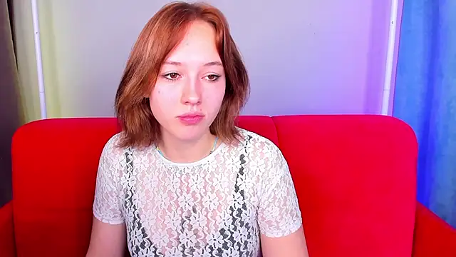 Snapshot of RikkiChoco chatting on 4, 11, 2025 RikkiChoco online show from 4, 11, 2025