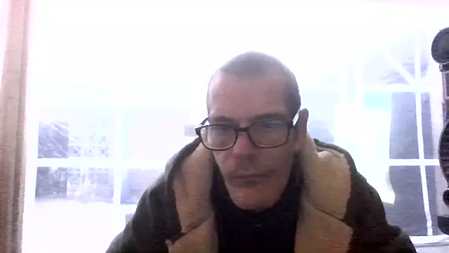Snapshot of paulus52 chatting on 5, 11, 2025 paulus52 online show from 5, 11, 2025