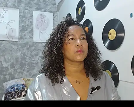 Snapshot of Ambar_foxy chatting on 14, 11, 2025 Ambar foxy online show from 14, 11, 2025