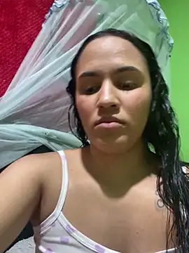 Snapshot of Ivy_08 chatting on 21, 12, 2025 Ivy 08 online show from 21, 12, 2025