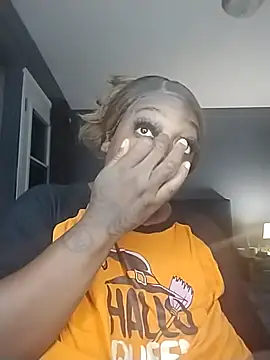 Snapshot of BiancaClarkson chatting on 16, 11, 2025 BiancaClarkson online show from 16, 11, 2025