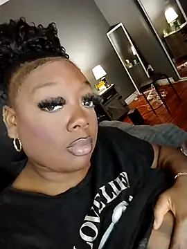 Snapshot of BiancaClarkson chatting on 4, 12, 2025 BiancaClarkson online show from 4, 12, 2025