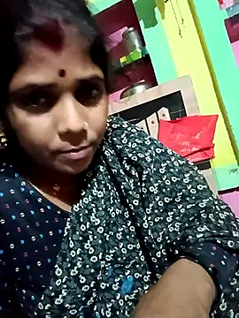 Simmy hot online show from 4, 11, 2025