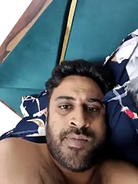 Snapshot of ITZ_GURU chatting on 27, 4, 2026 ITZ GURU online show from 27, 4, 2026