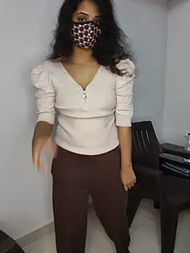 Snapshot of ITZ_GURU chatting on 6, 6, 2026 ITZ GURU online show from 6, 6, 2026
