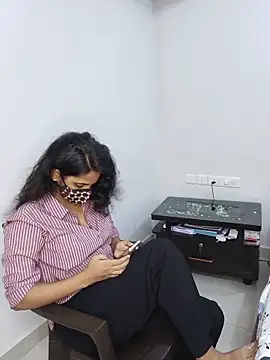 Snapshot of ITZ_GURU chatting on 11, 6, 2026 ITZ GURU online show from 11, 6, 2026
