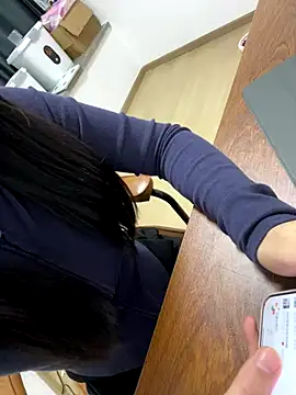 Snapshot of VVCC852 chatting on 6, 11, 2025 VVCC852 online show from 6, 11, 2025